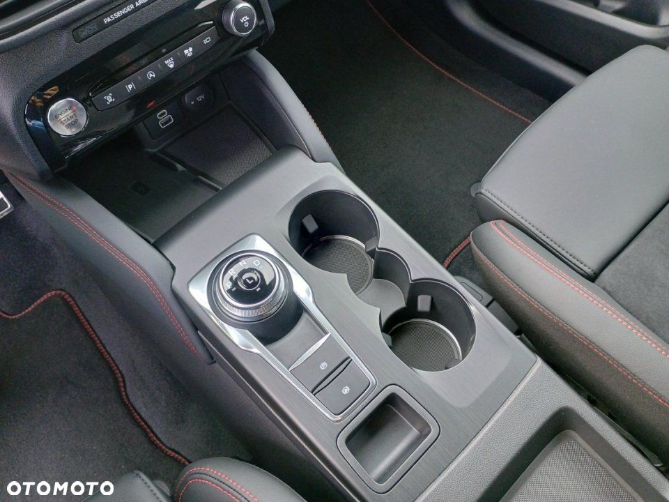 Ford Kuga - 13