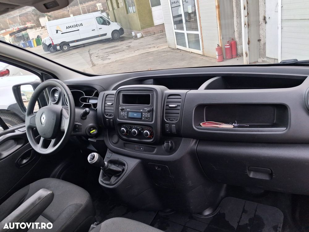 Renault TRAFIC - 13