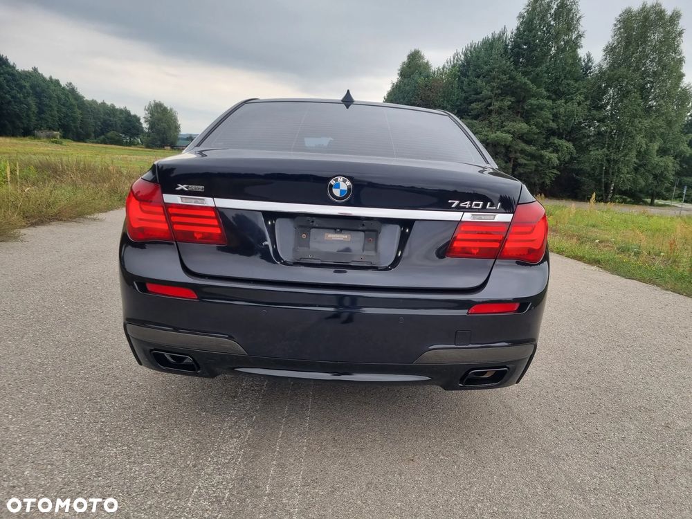 BMW Seria 7 740Li - 7