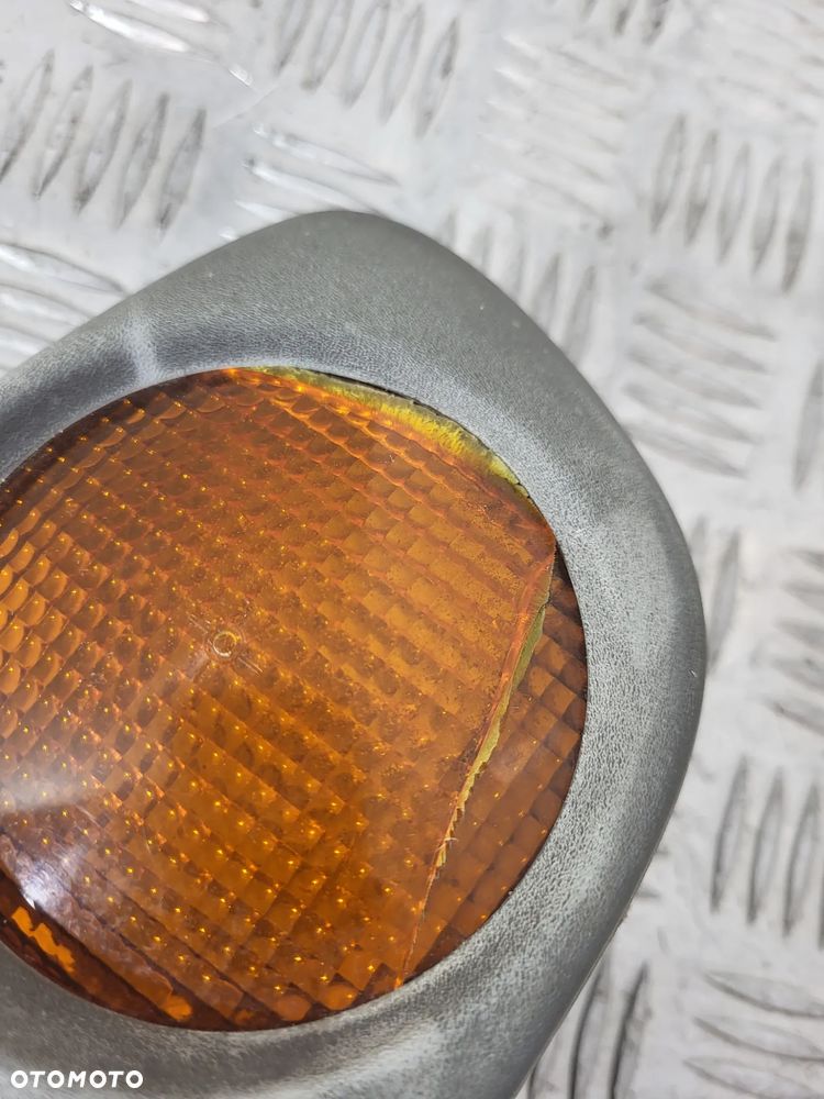 Nissan Terrano II Lampa Lewy Prawa Tył - 12