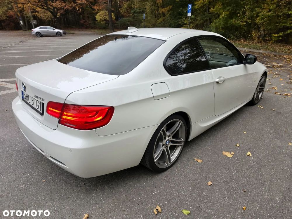 BMW 320I 2012 photo 2