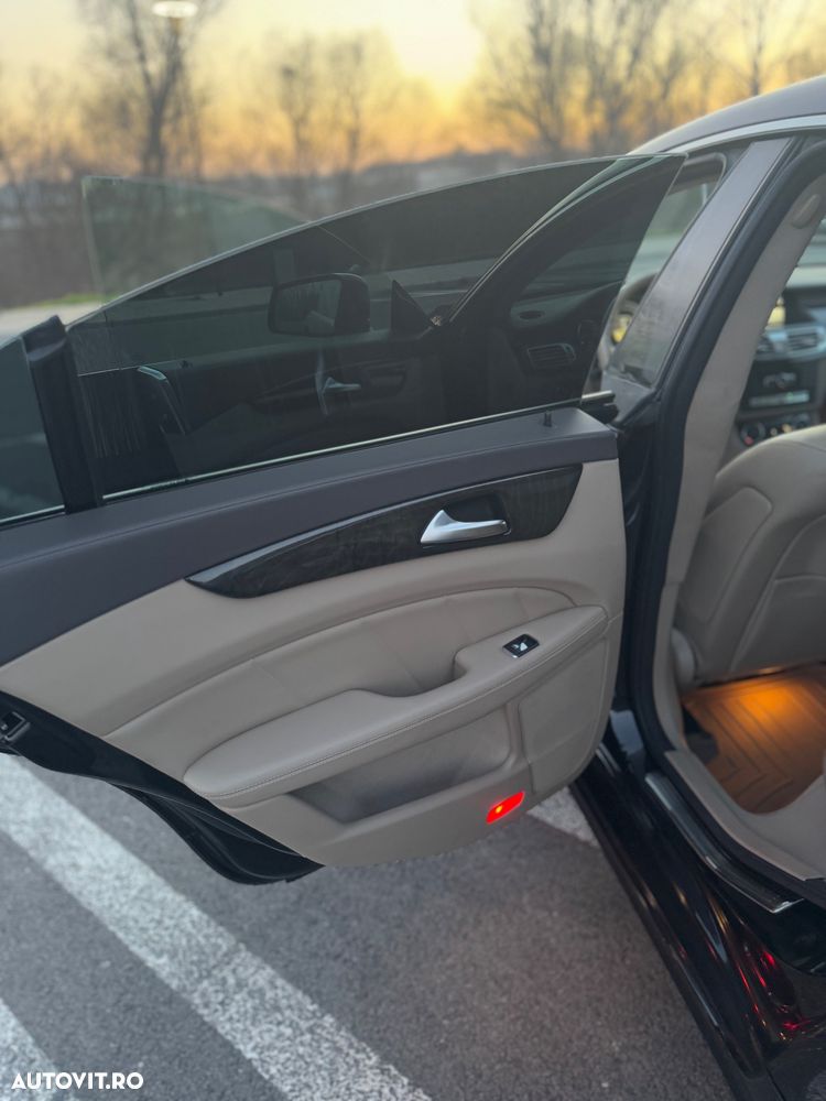 Mercedes-Benz CLS 250 CDI DPF BlueEFFICIENCY 7G-TRONIC - 24