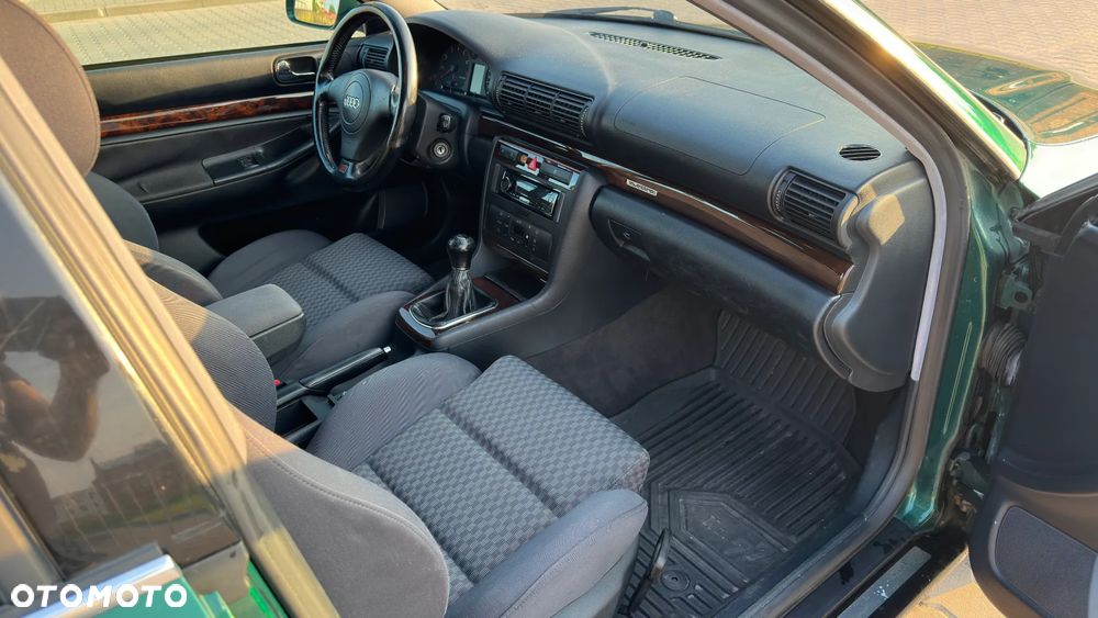 Audi A4 Avant - 14