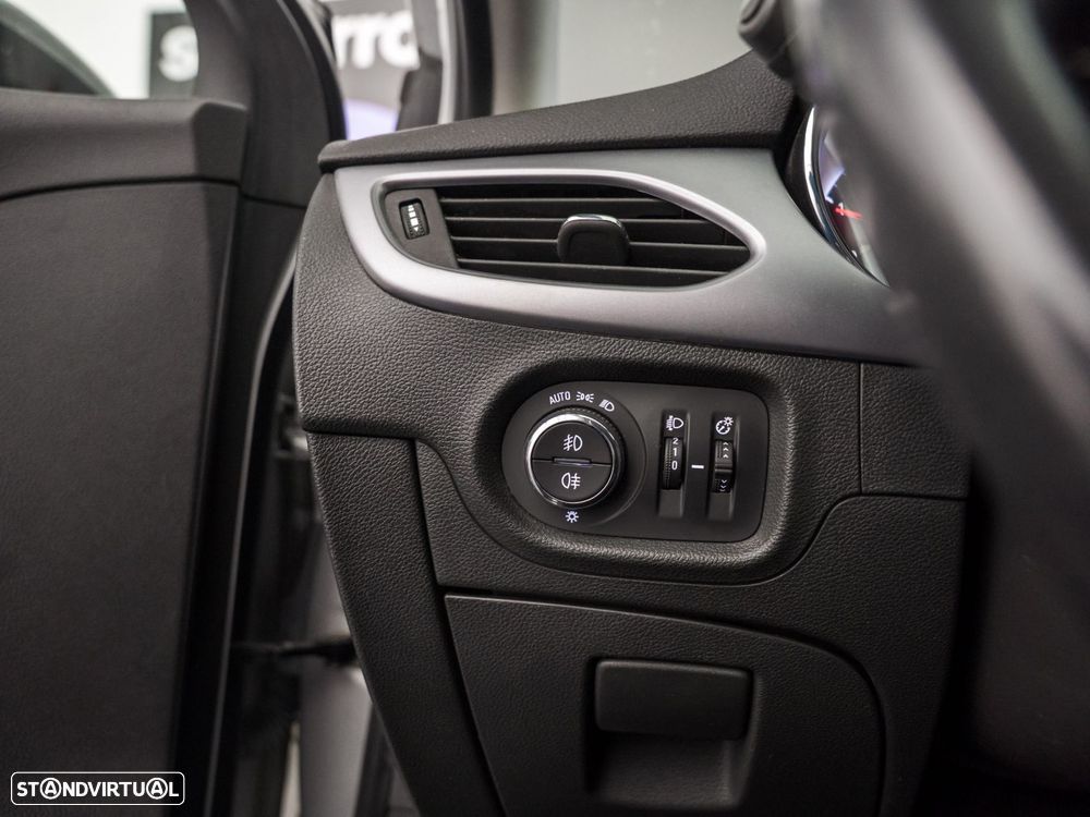 Opel Astra Sports Tourer 1.5 D Business Edition S/S - 14