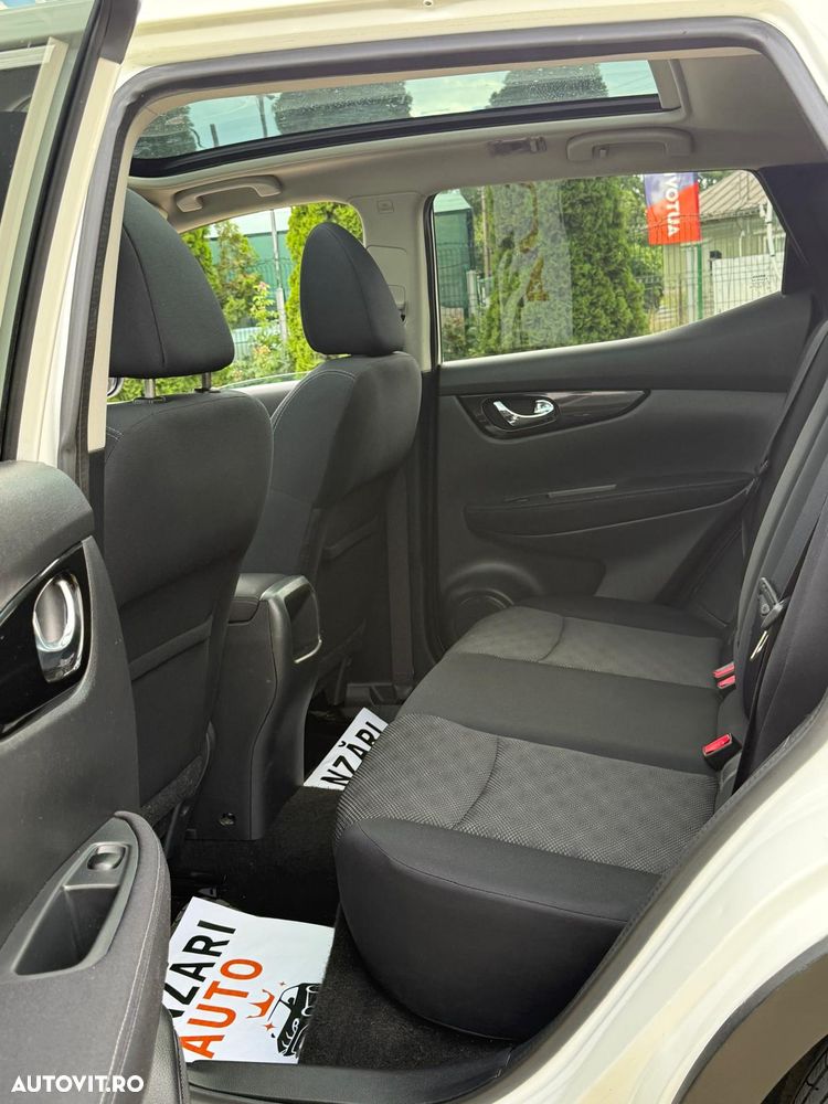 Nissan Qashqai 1.5 DCI N-Connecta - 9