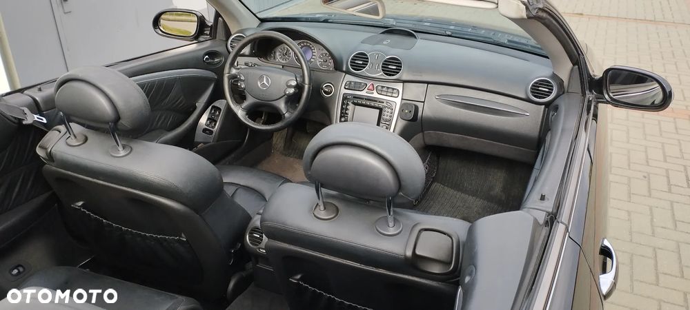 Mercedes-Benz CLK - 7