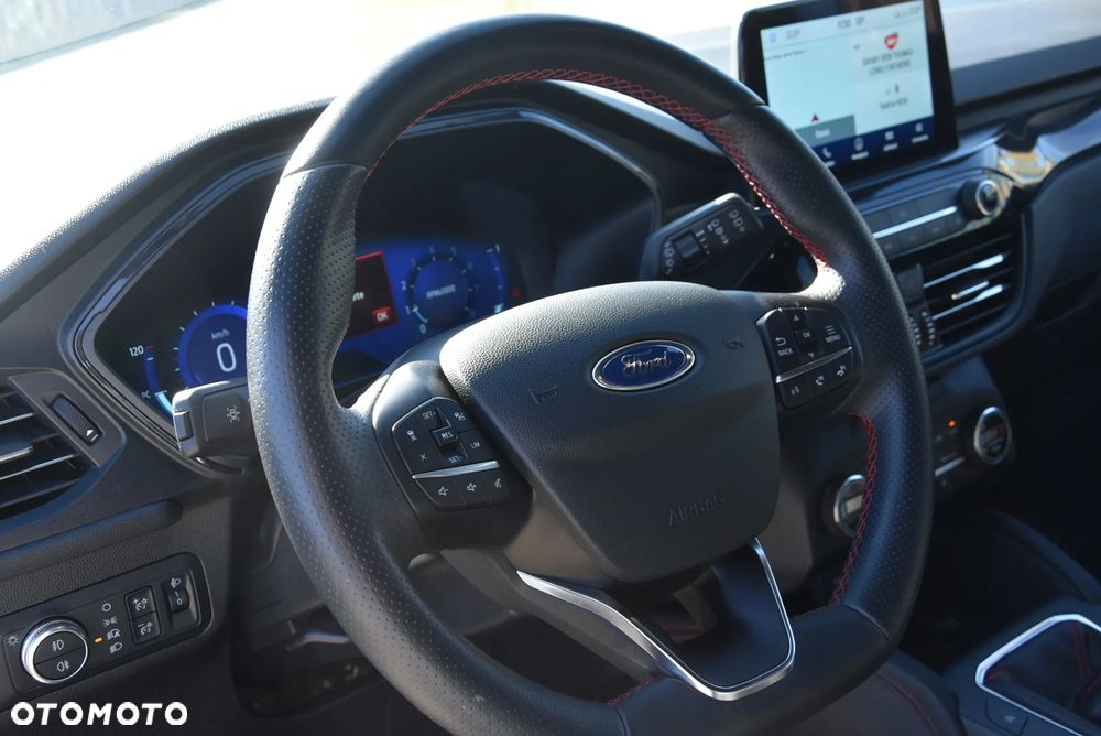 Ford Kuga 1.5 EcoBoost ST-LINE X - 15