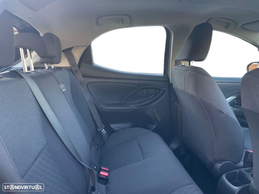 Toyota Yaris - 7