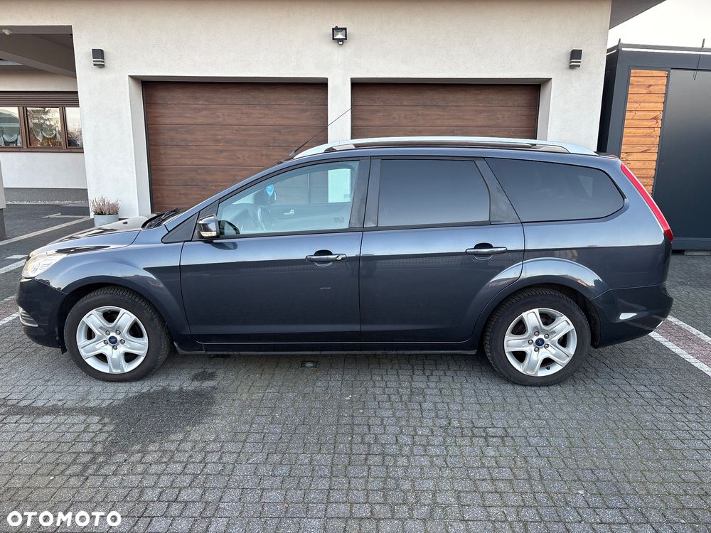 Ford Focus 1.6 Comfort - 9