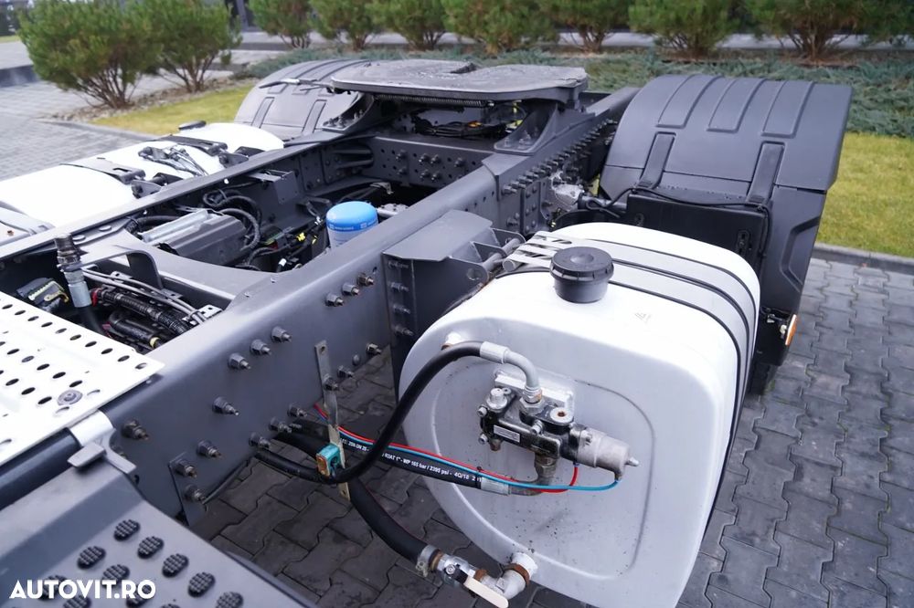 Volvo FMX 460 / SISTEM HIDRAULIC / CABINĂ JOSĂ / I-SHIFT - 12