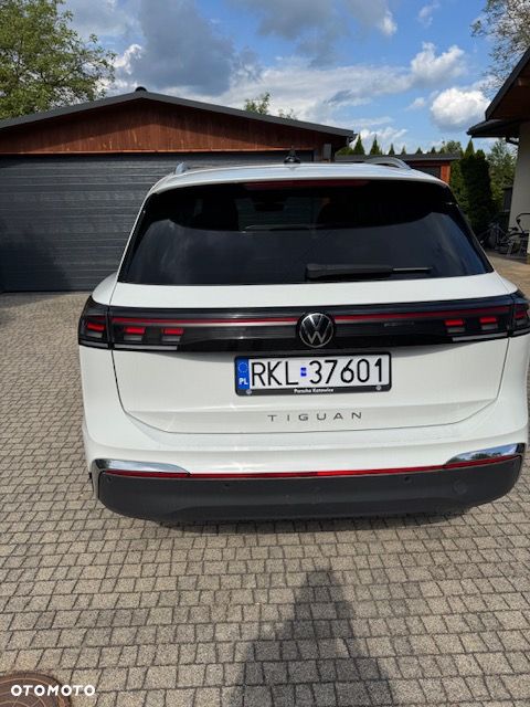 Volkswagen Tiguan 2.0 TDI SCR Elegance DSG - 2