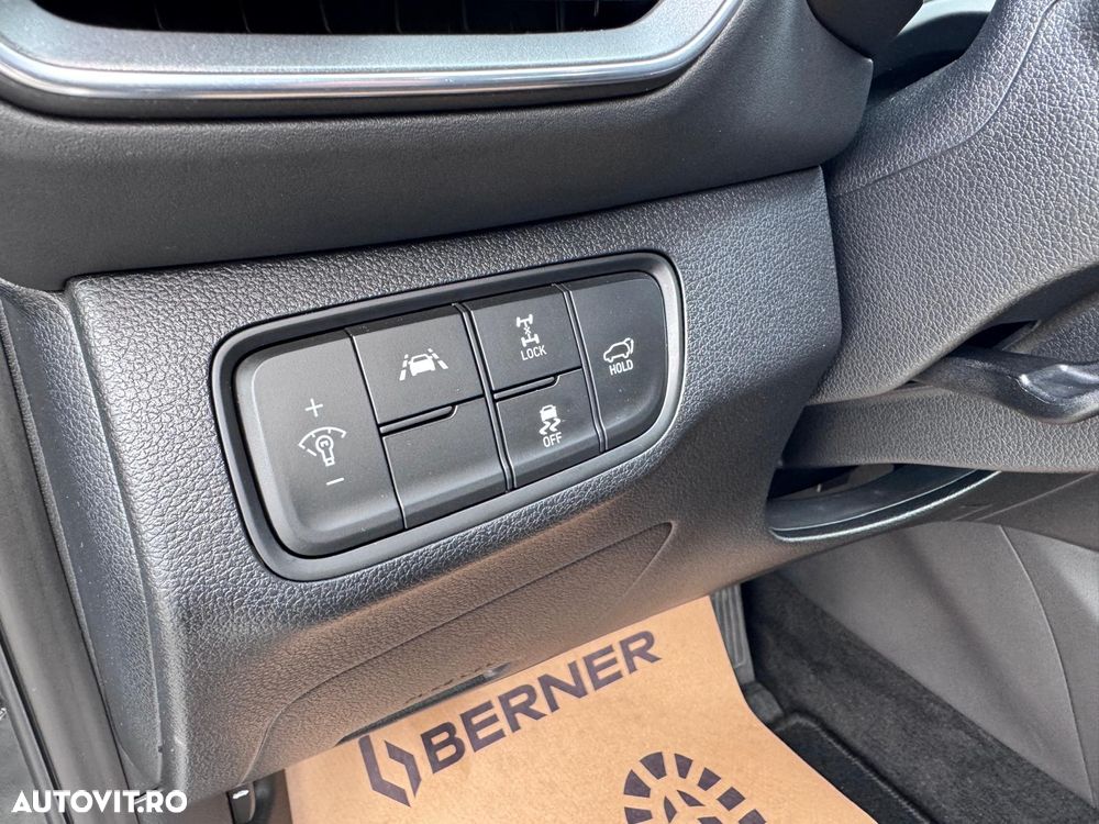 Hyundai Santa Fe 2.2 CRDi 4WD 8AT Luxury - 25