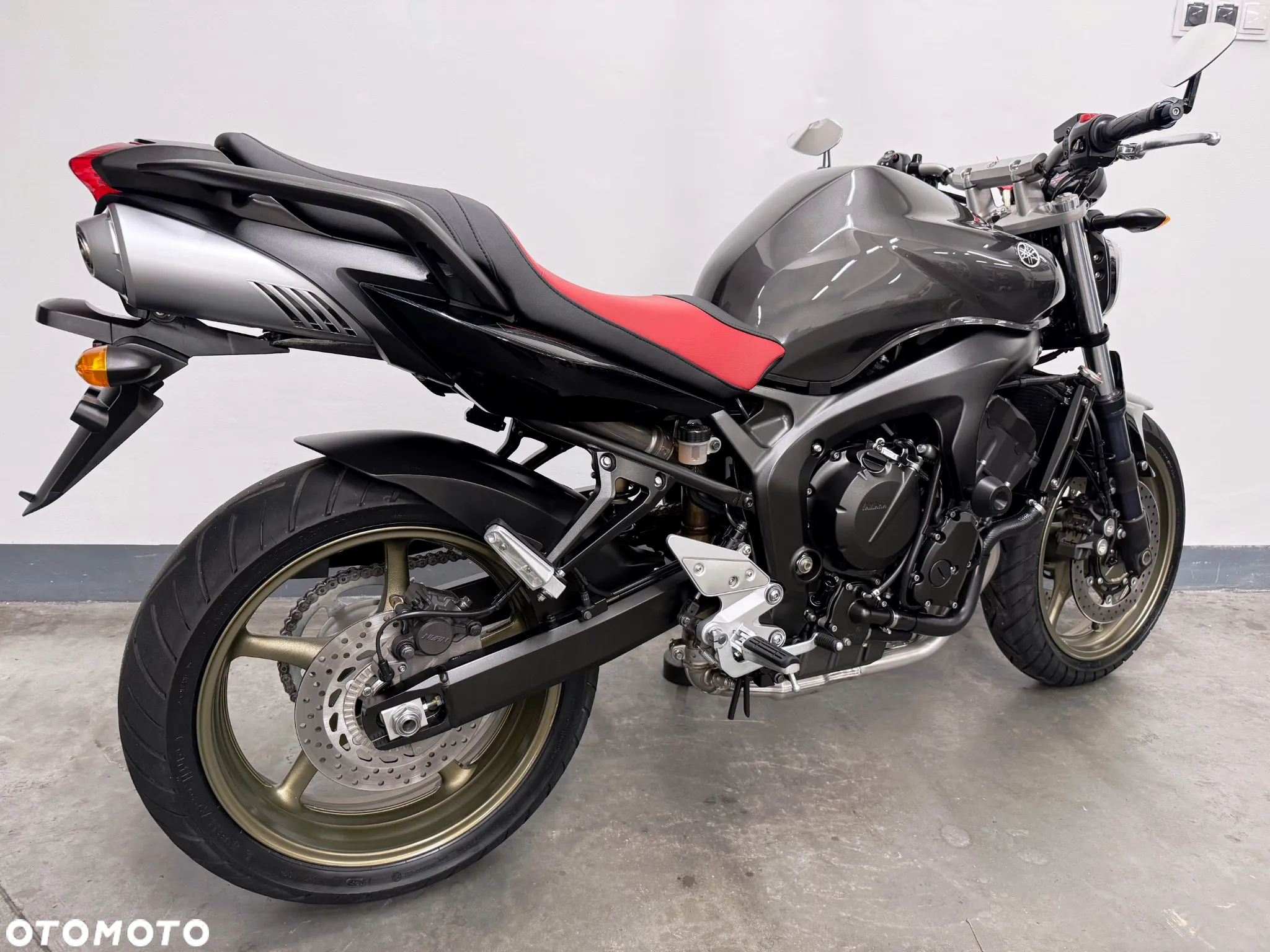 Yamaha FZ6 - 3