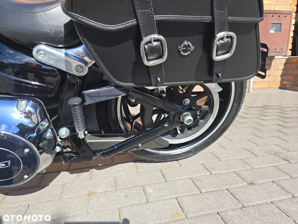 Harley-Davidson FXSB Breakout - 5