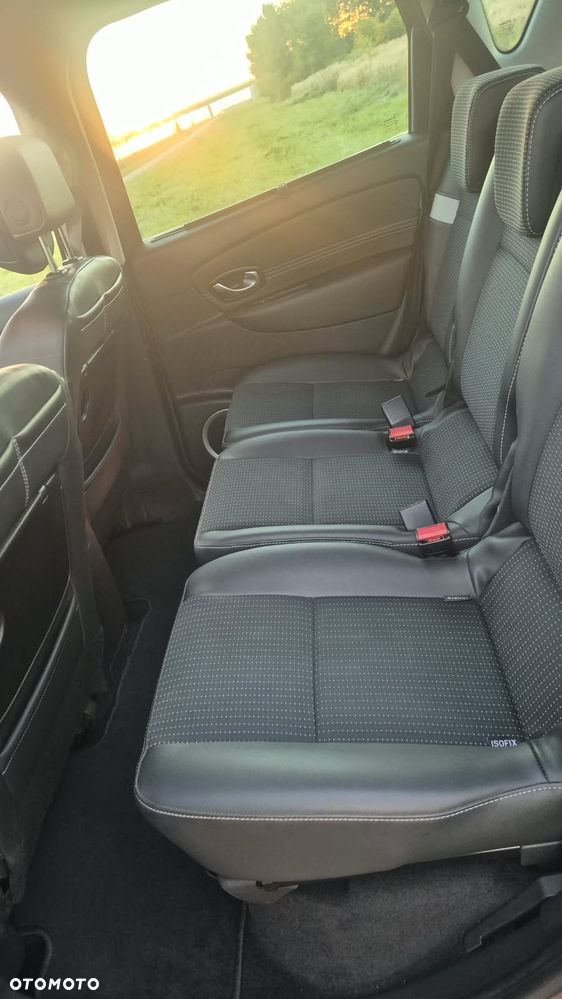 Renault Scenic - 16