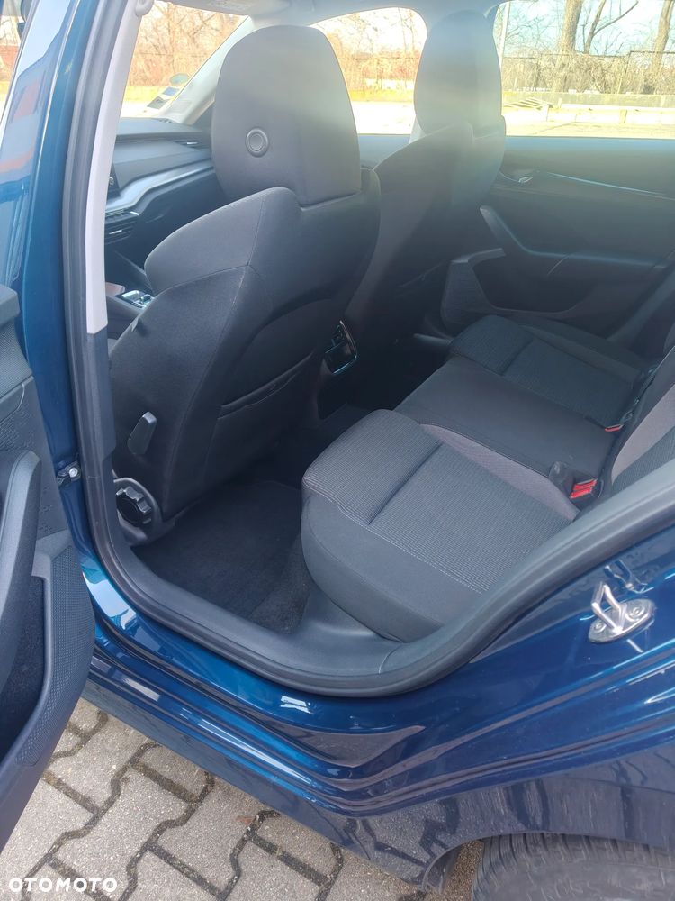 Skoda Octavia 2.0 TDI Sportline DSG - 12