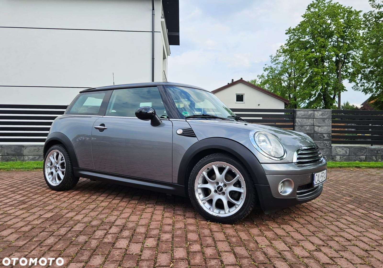 MINI Cooper Standard - 5