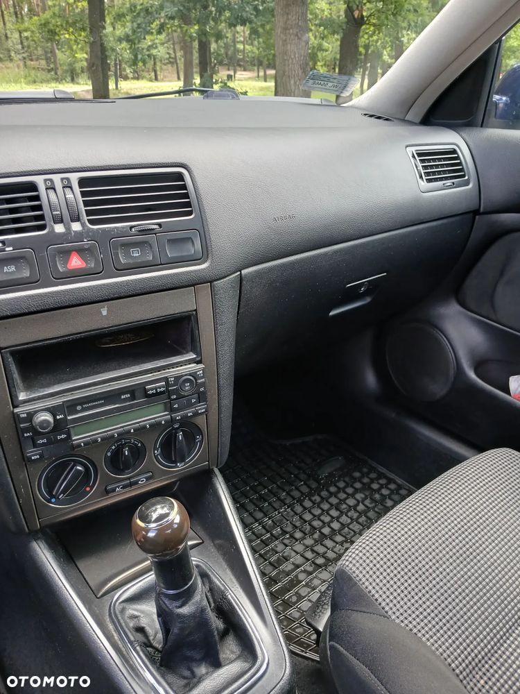 Volkswagen Bora 1.9 TDI - 14