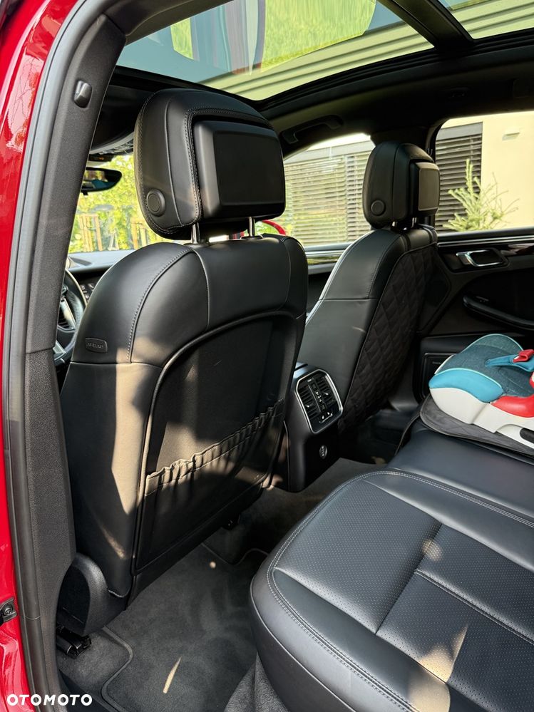 Porsche Macan - 31