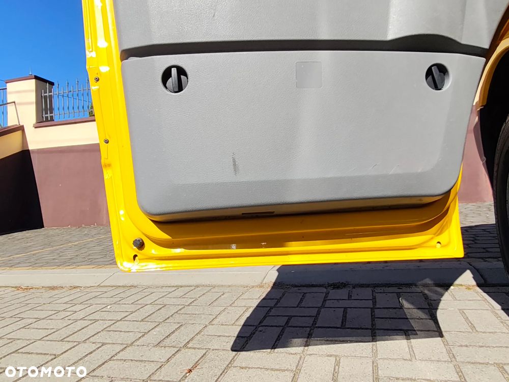 Volkswagen CRAFTER - 16