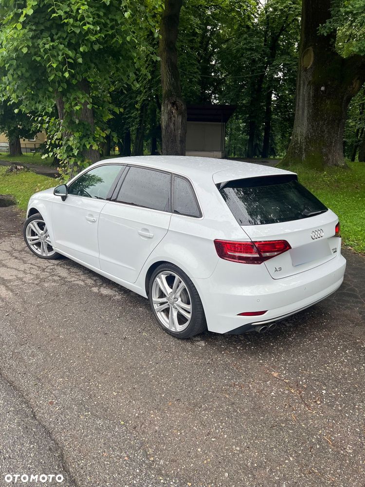 Audi A3 Sportback - 17