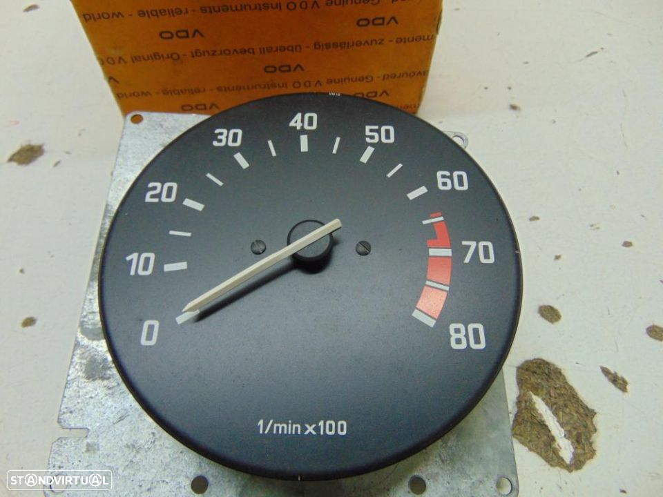 BMW E21 conta-rotações - 3