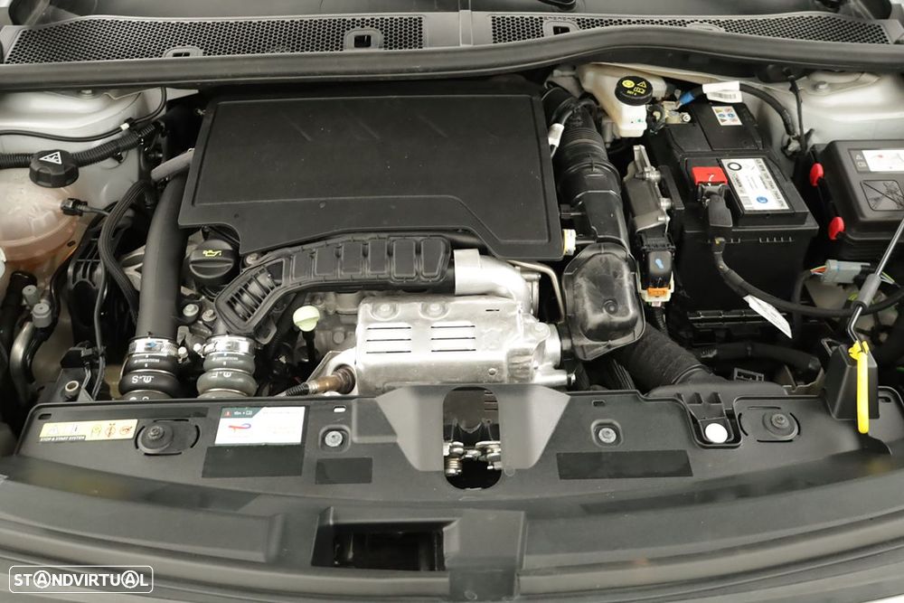 Peugeot 2008 1.2 PureTech Allure - 25