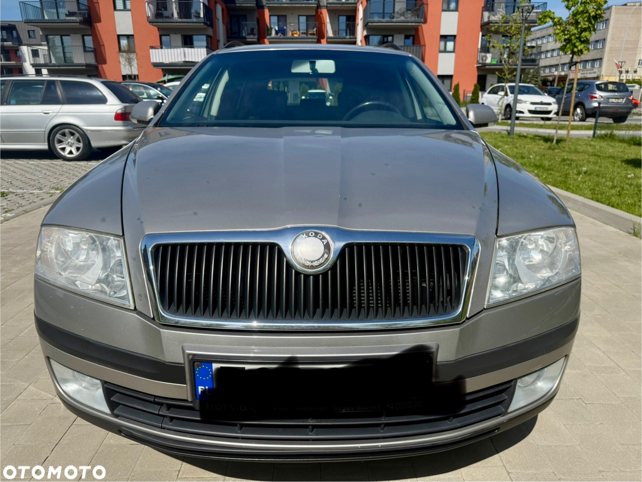 Skoda Octavia 1.6 Ambiente - 10