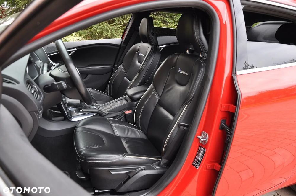 Volvo V40 D4 R-Design Summum - 19