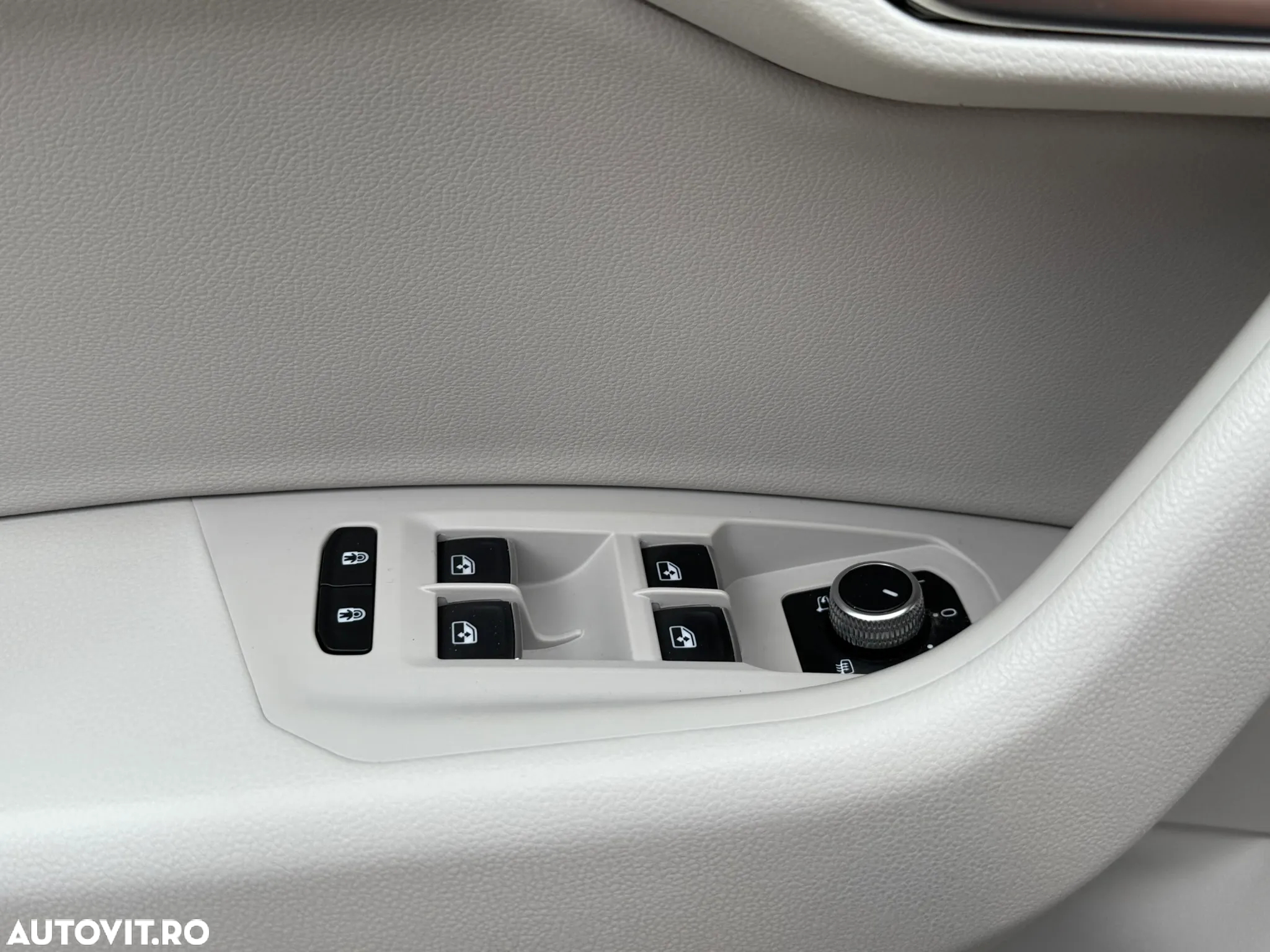 Volkswagen Touareg V6 TDI Elegance - 14