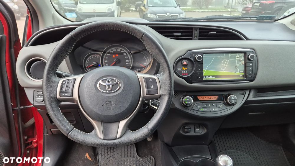Toyota Yaris 1.33 Premium EU6 - 13