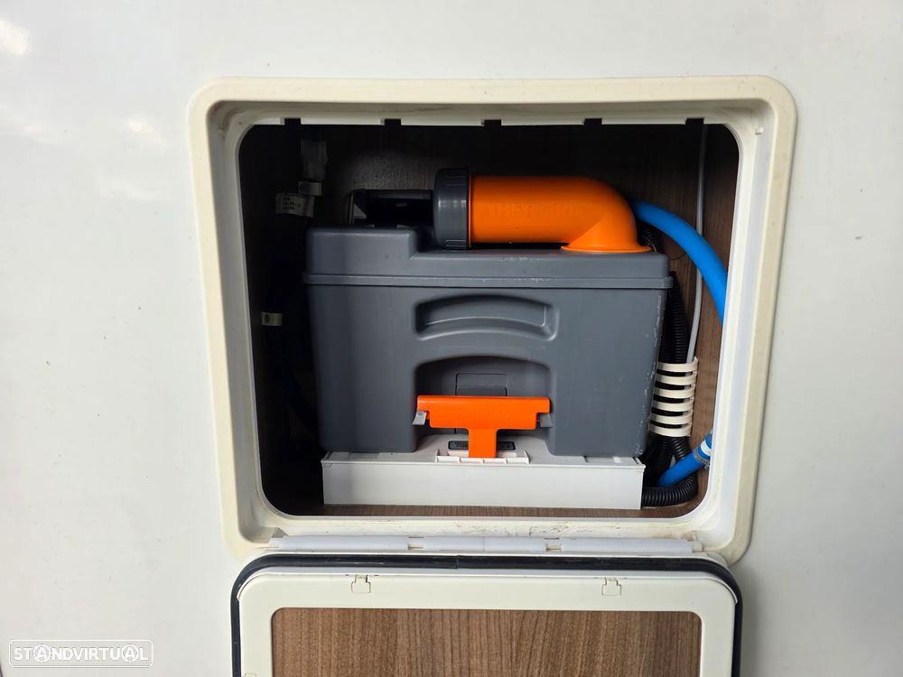 Challenger Genesis Trigano F14 - 17