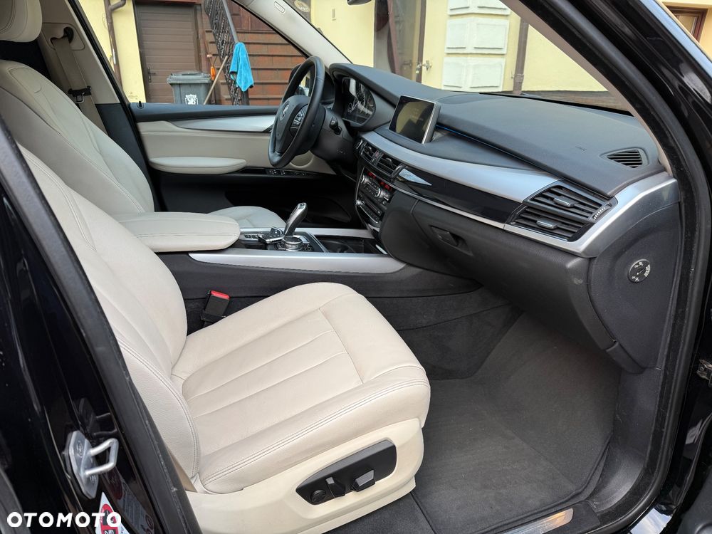 BMW X5 xDrive25d - 13