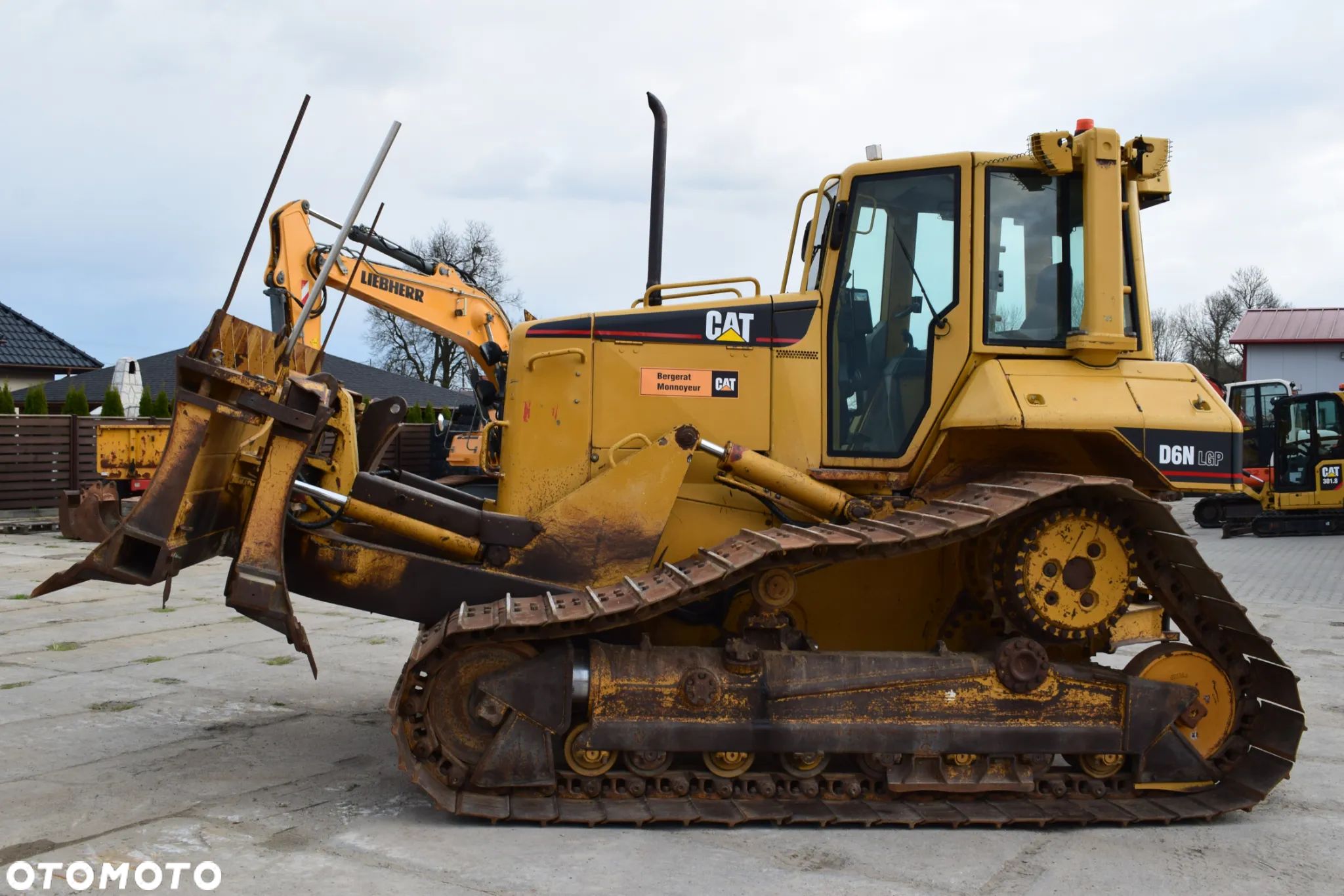 Caterpillar CAT D6N LGP - 1