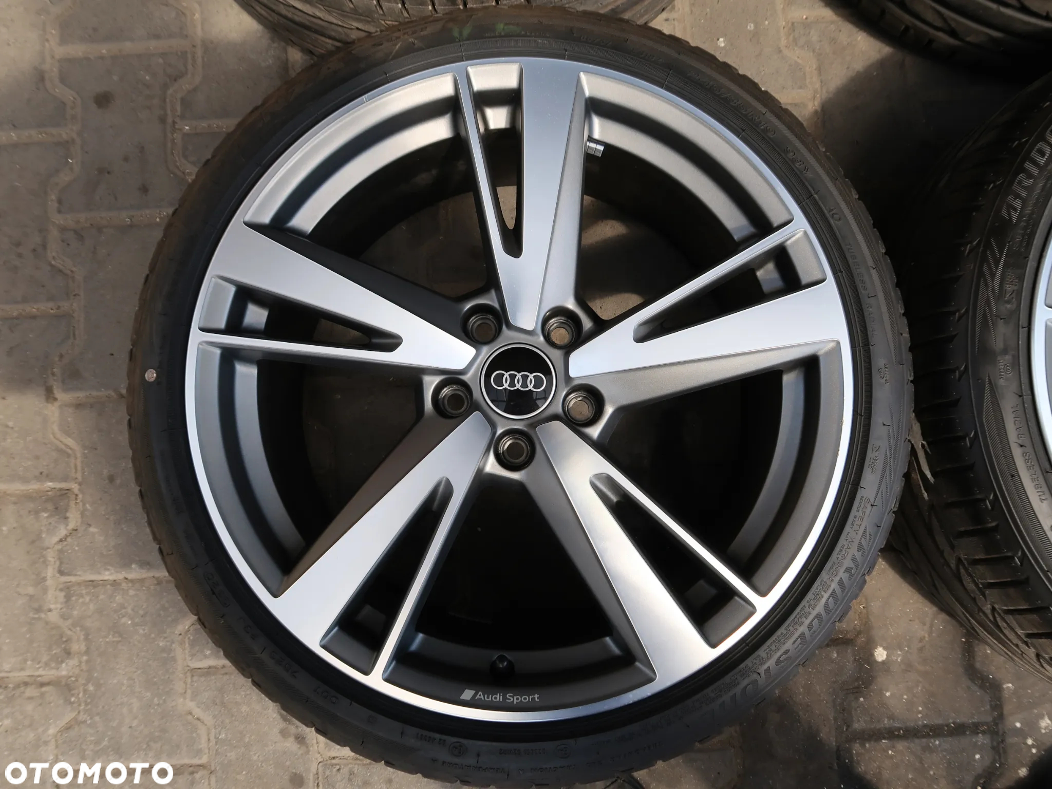 FELGI KOŁA AUDI TT TTS 19'' BRIDGESTINE IDEALNE 8S0 - 4