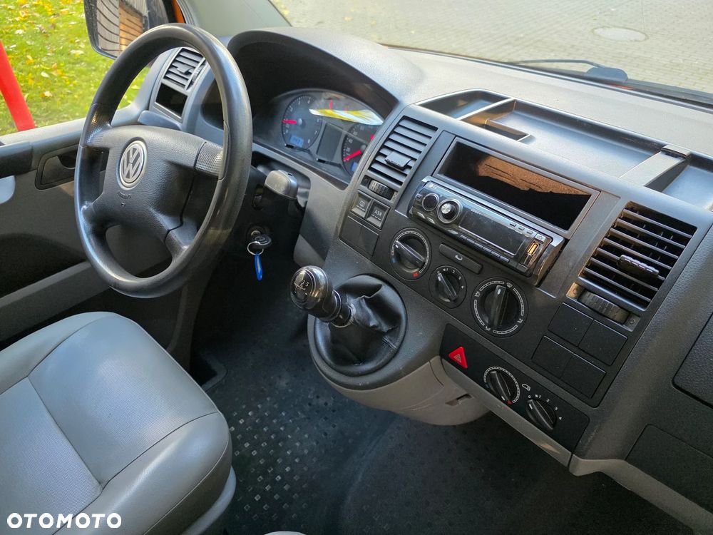 Volkswagen Transporter - 13