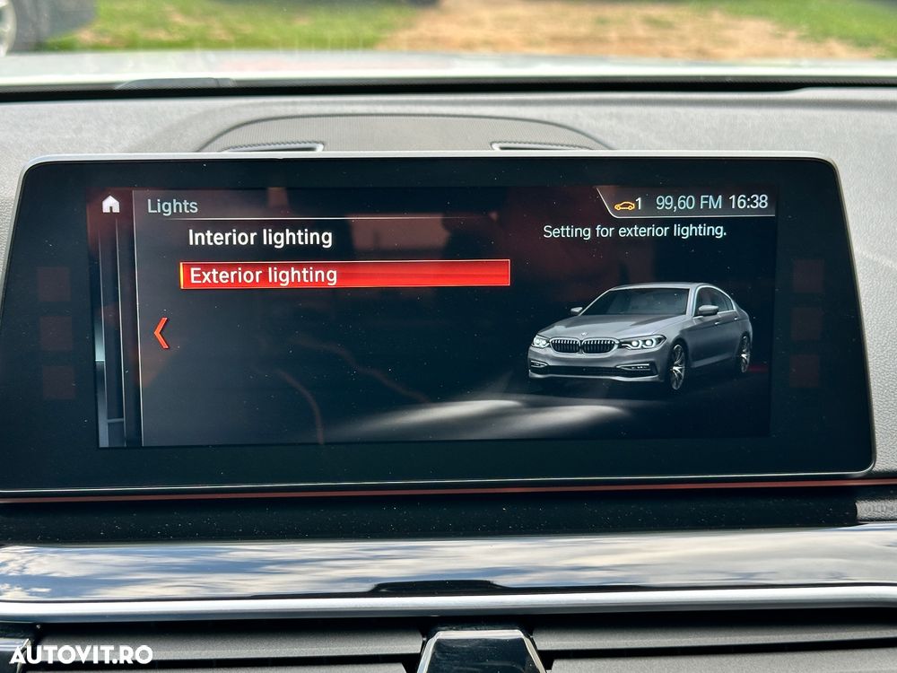 BMW Seria 5 520d Aut. - 24