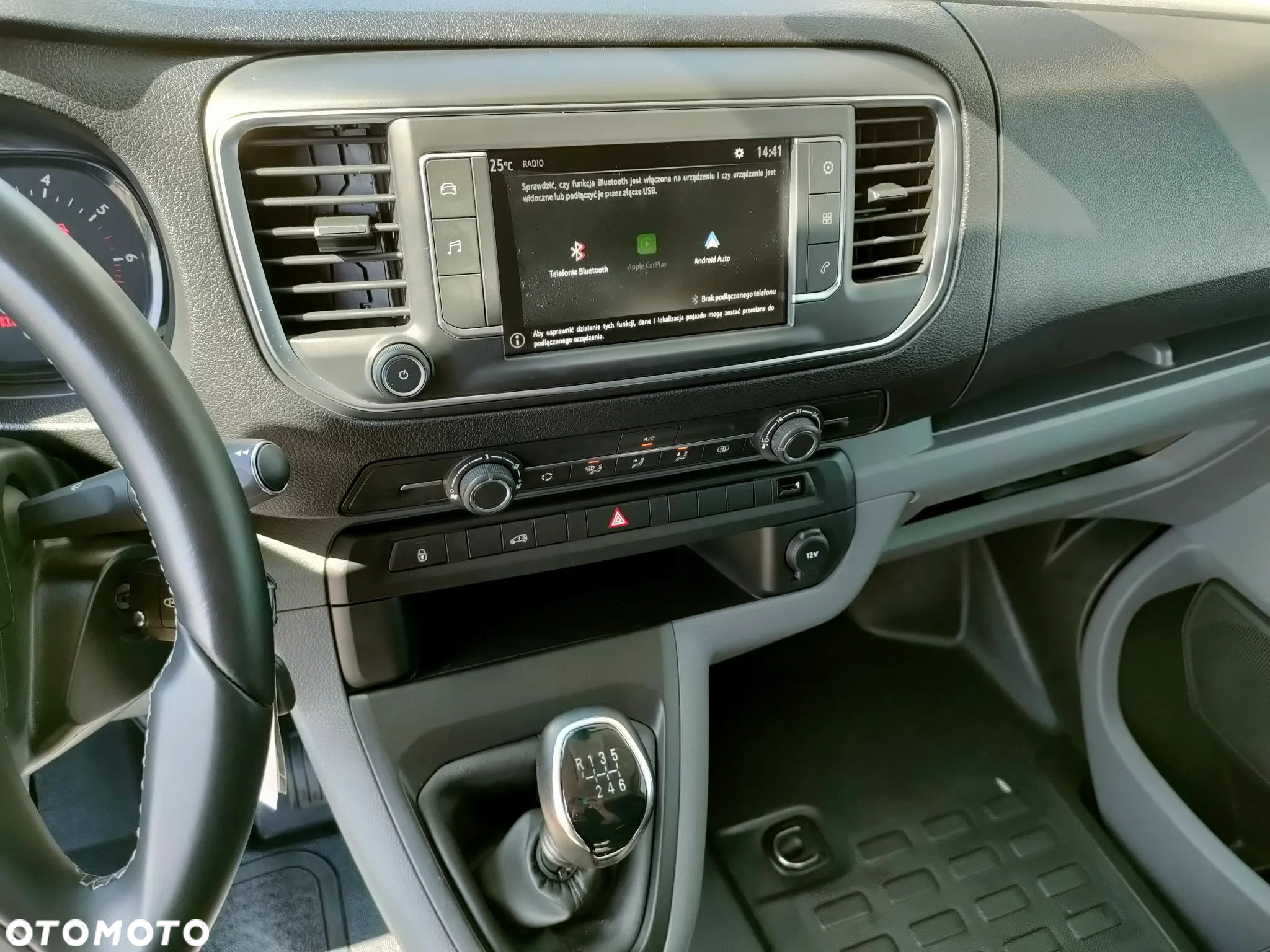 Opel Vivaro - 16