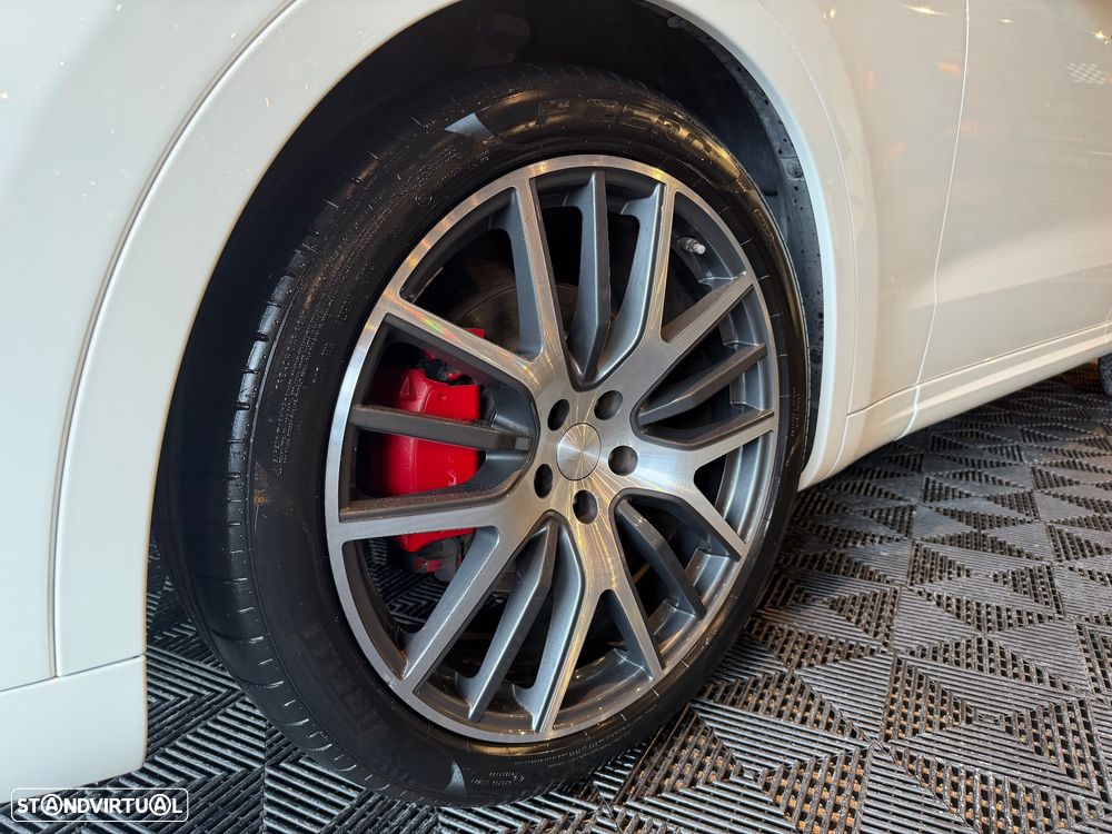 Maserati Levante 3.0 V6 Gransport - 12