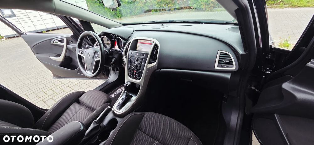 Opel Astra 2.0 CDTI DPF Automatik Design Edition - 32