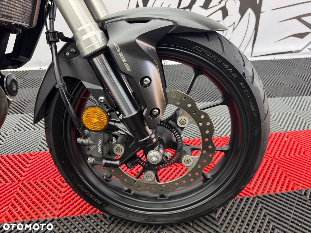 Honda CB - 33