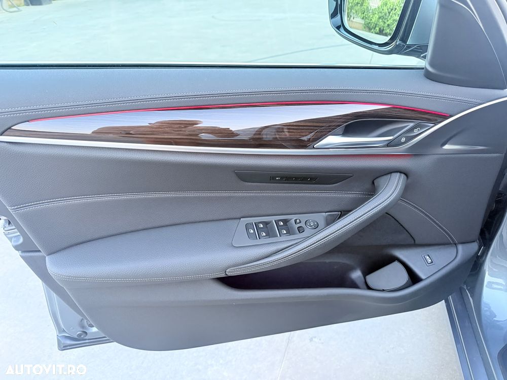 BMW Seria 5 520d AT - 7