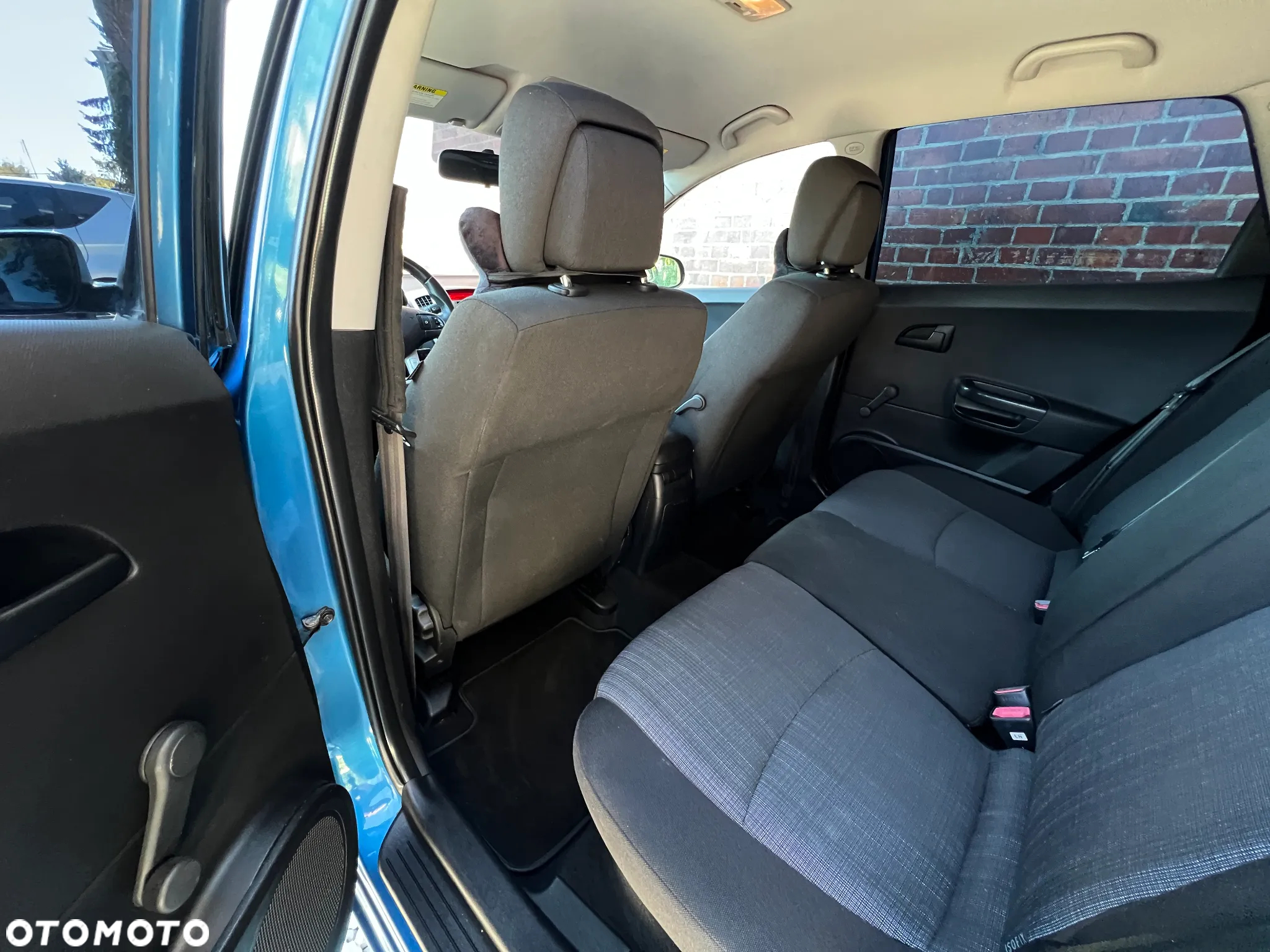 Kia Ceed - 11