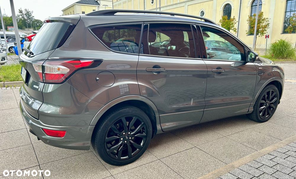 Ford Kuga 1.5 EcoBoost 2x4 ST-Line - 7