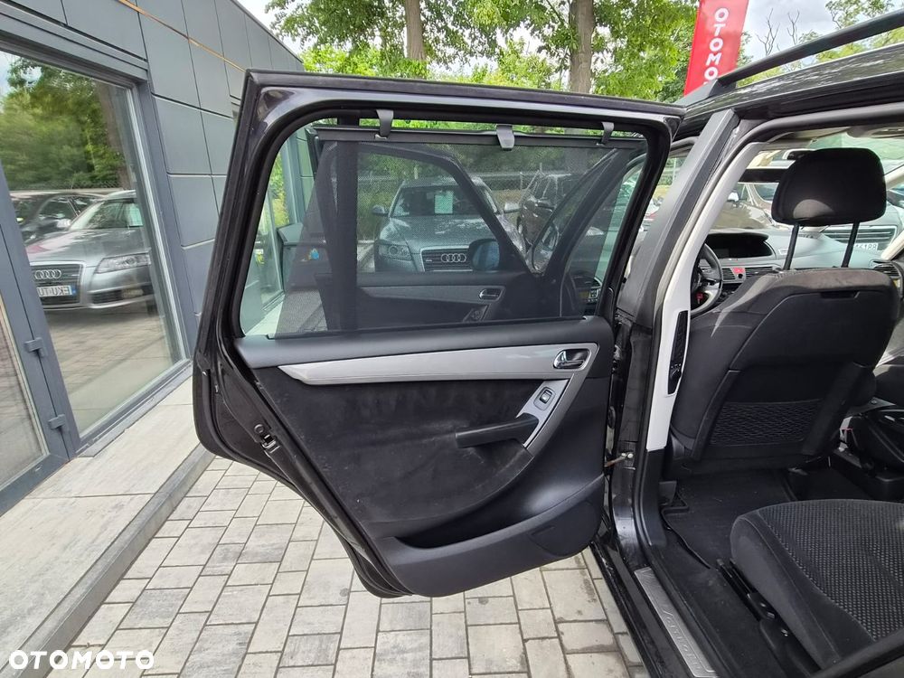 Citroën C4 Grand Picasso 2.0 16V EGS6 Style - 25
