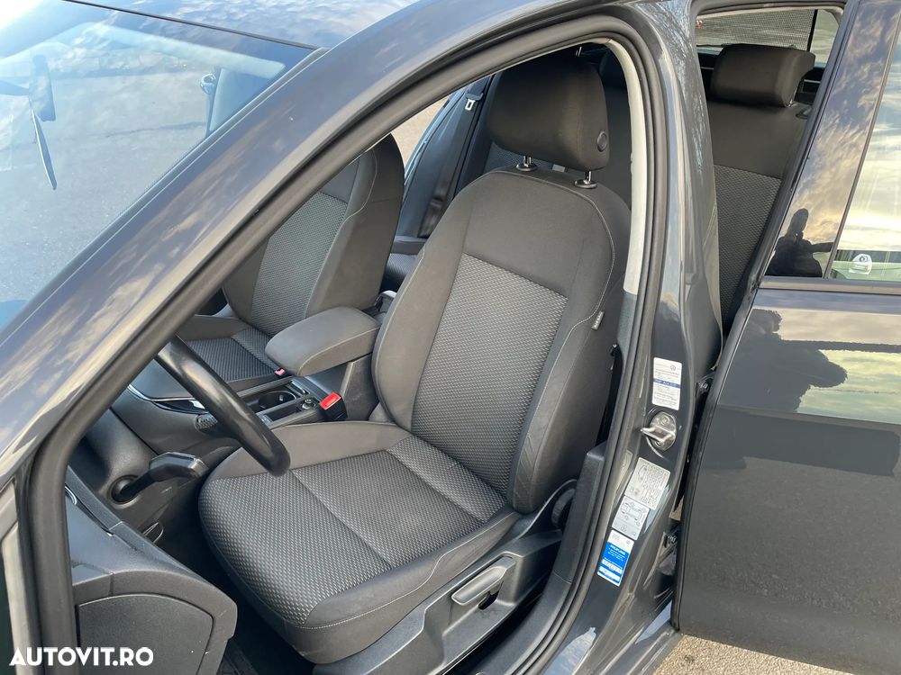 Volkswagen Golf - 14