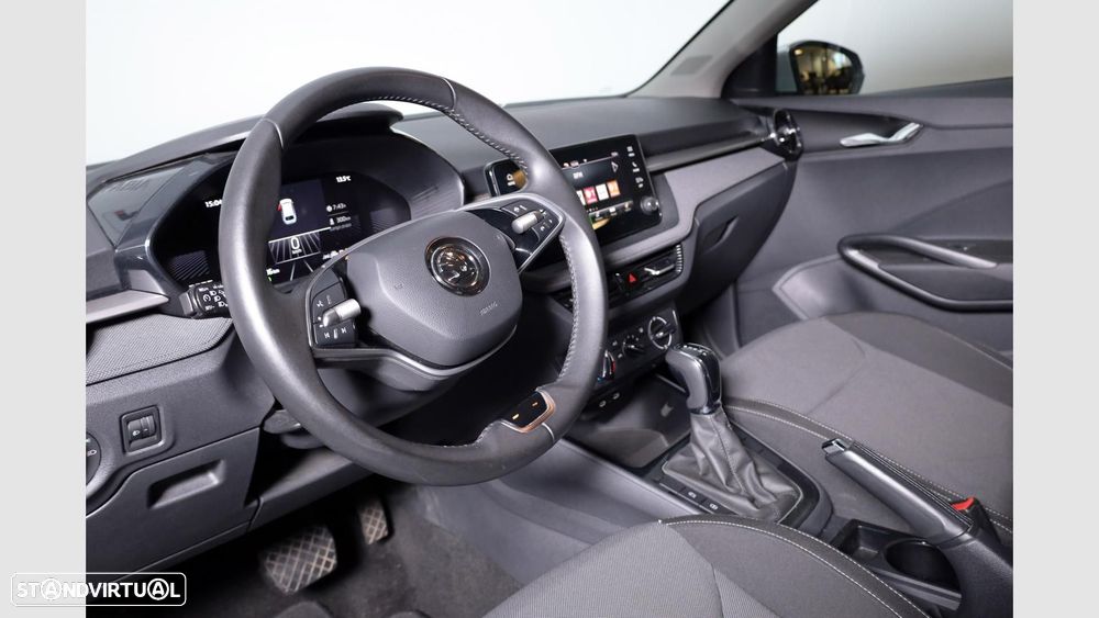 Skoda Fabia 1.0 TSI DSG — fotografia 12