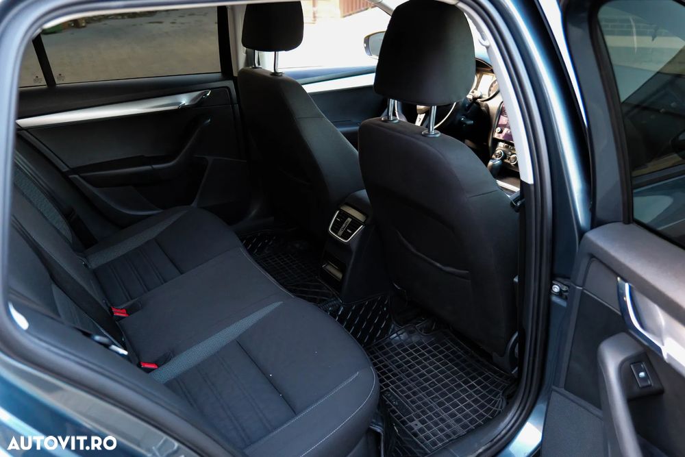 Skoda Octavia - 8