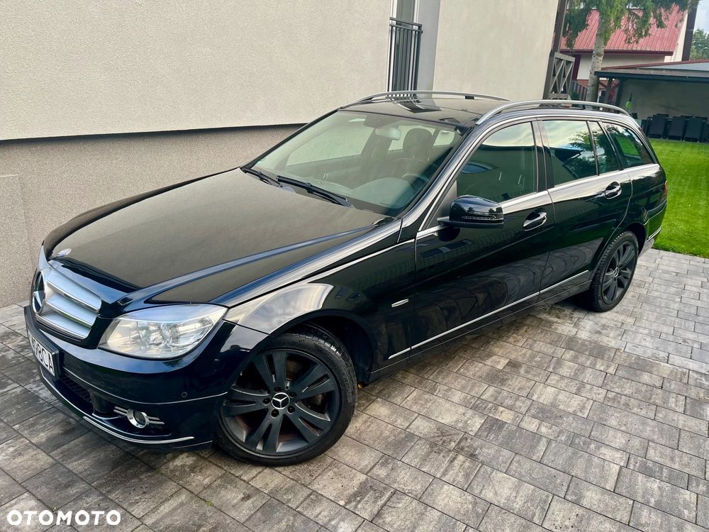 Mercedes-Benz C-Class 2008 photo 2