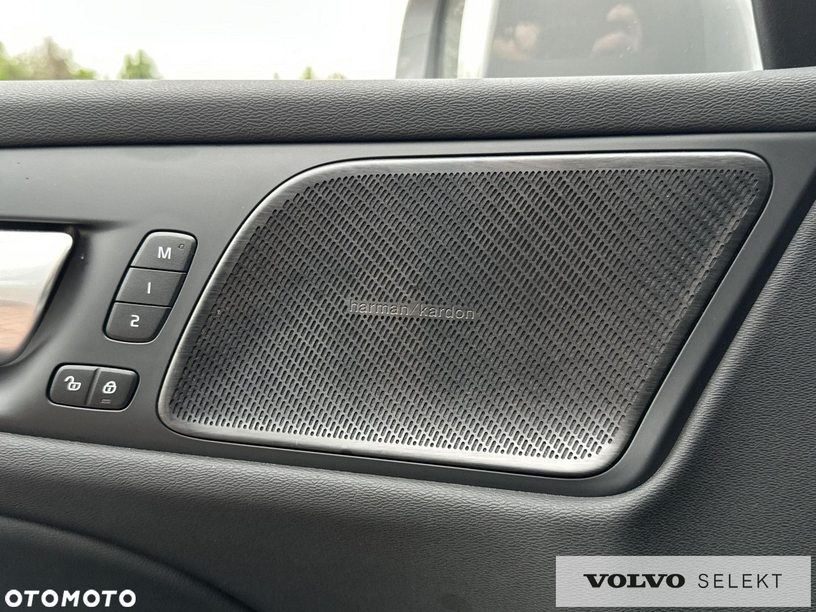 Volvo V60 Cross Country - 26